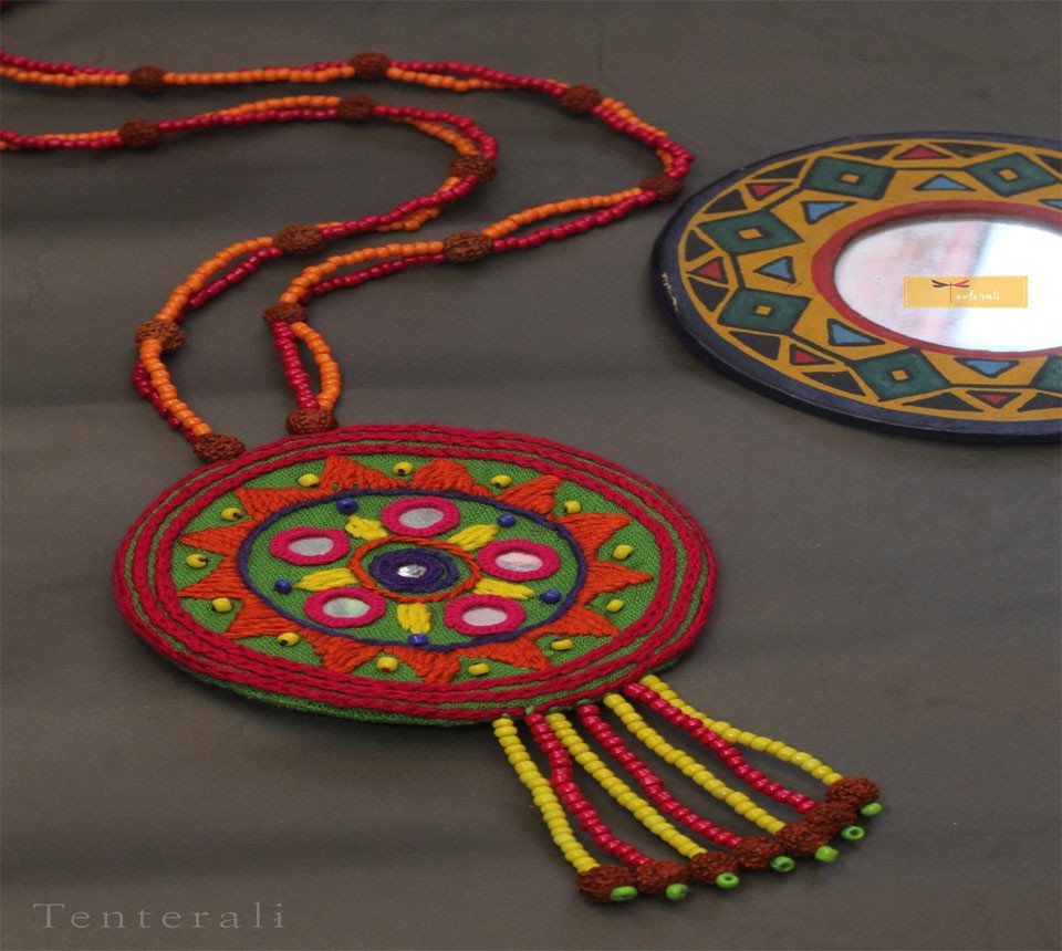 Embroidered fabric necklace